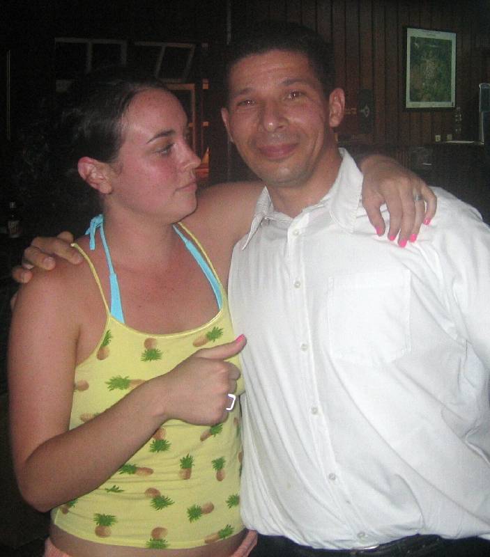 CostaRica-June-11-18-2005-0347 Jessica and Julio the bartender