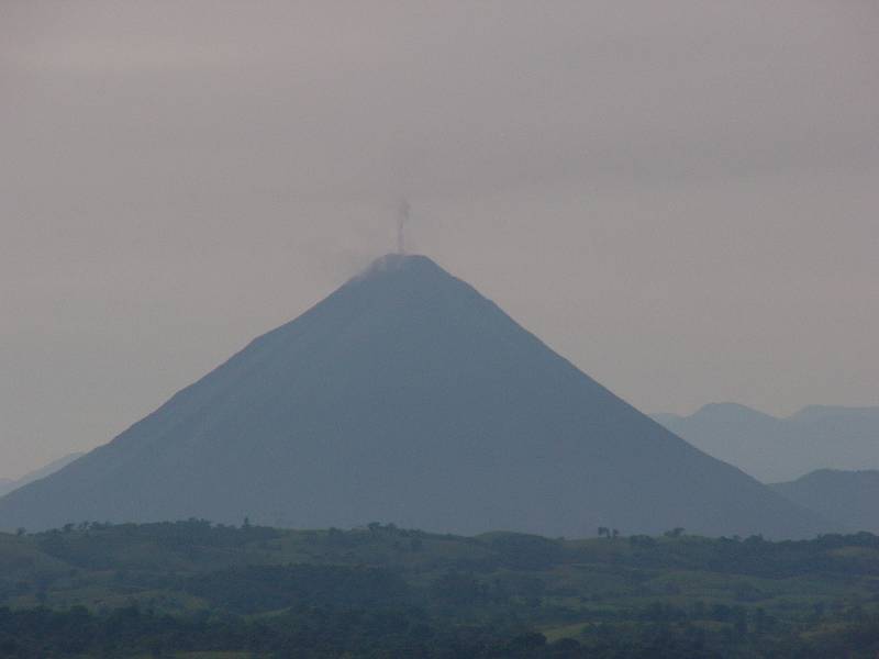 P1010306 Arenal volcano